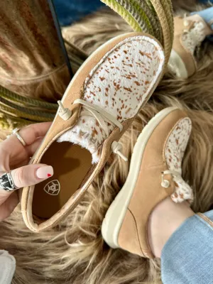 ARIAT Women's Walnut/Spotted Hair On Hilo