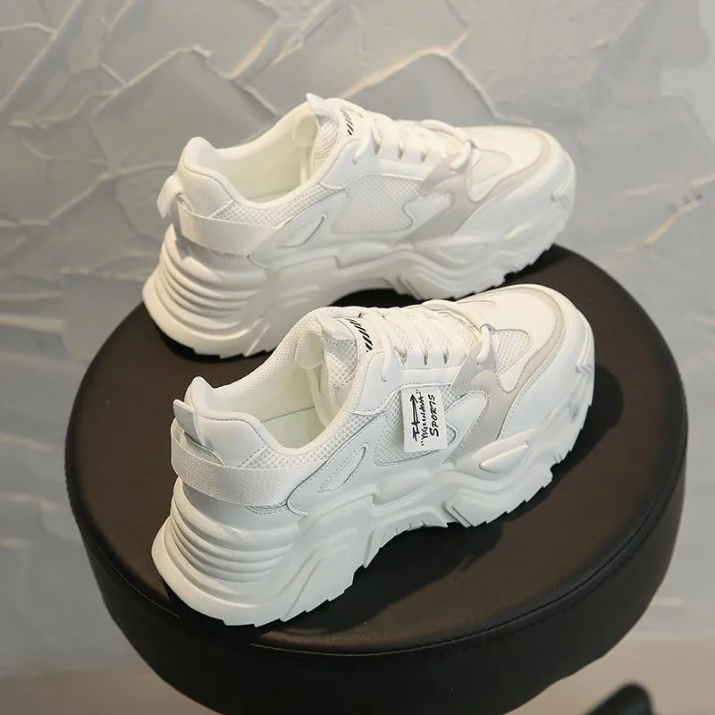 Comfortable and versatile velvet sneakers