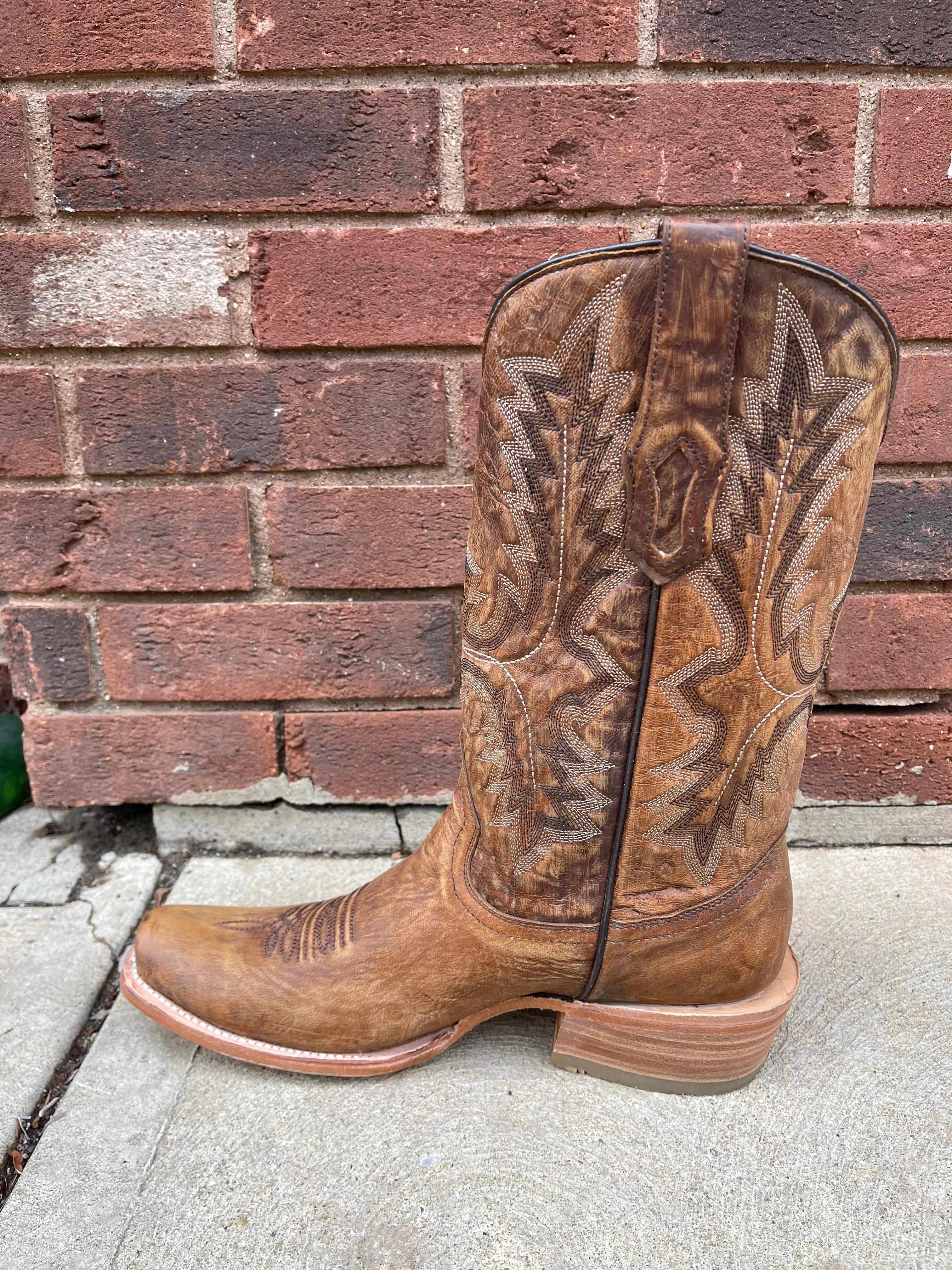 Corral Men's Distressed Brown Narrow Square Toe Cowboy Boots A4229