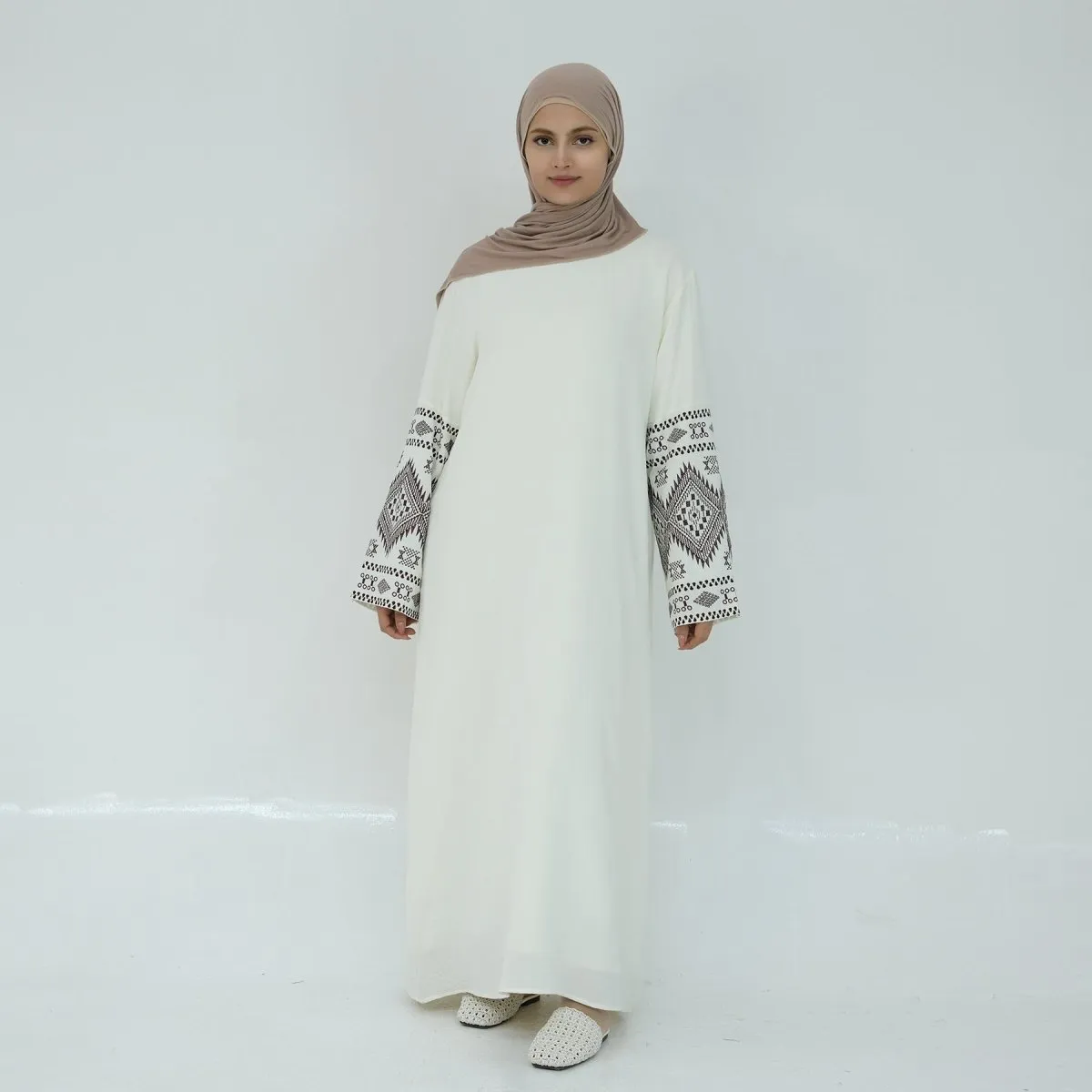 Elegant Embroidered Casual Abaya (MA139)
