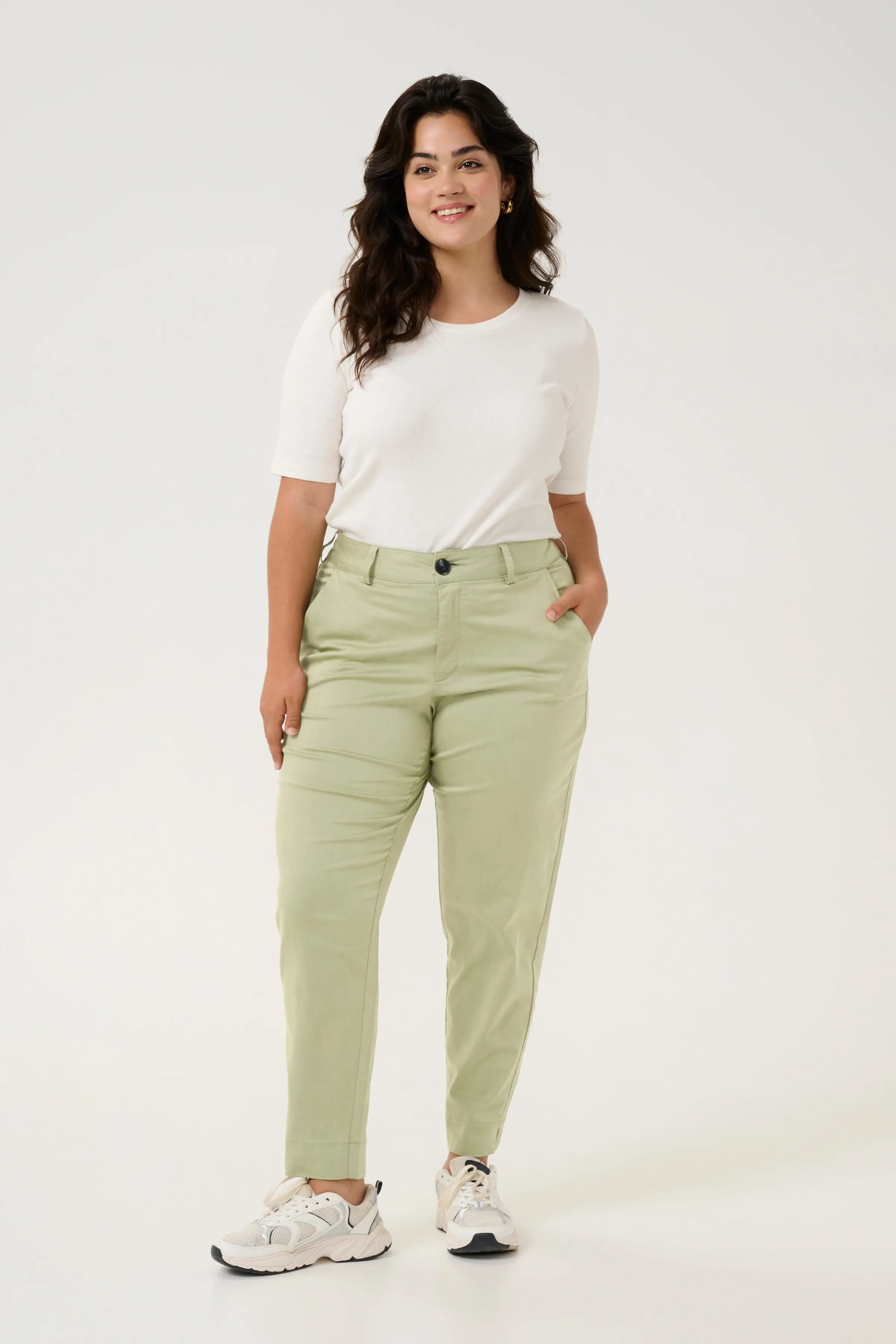 Kaffe Curve Leana Chino in Green