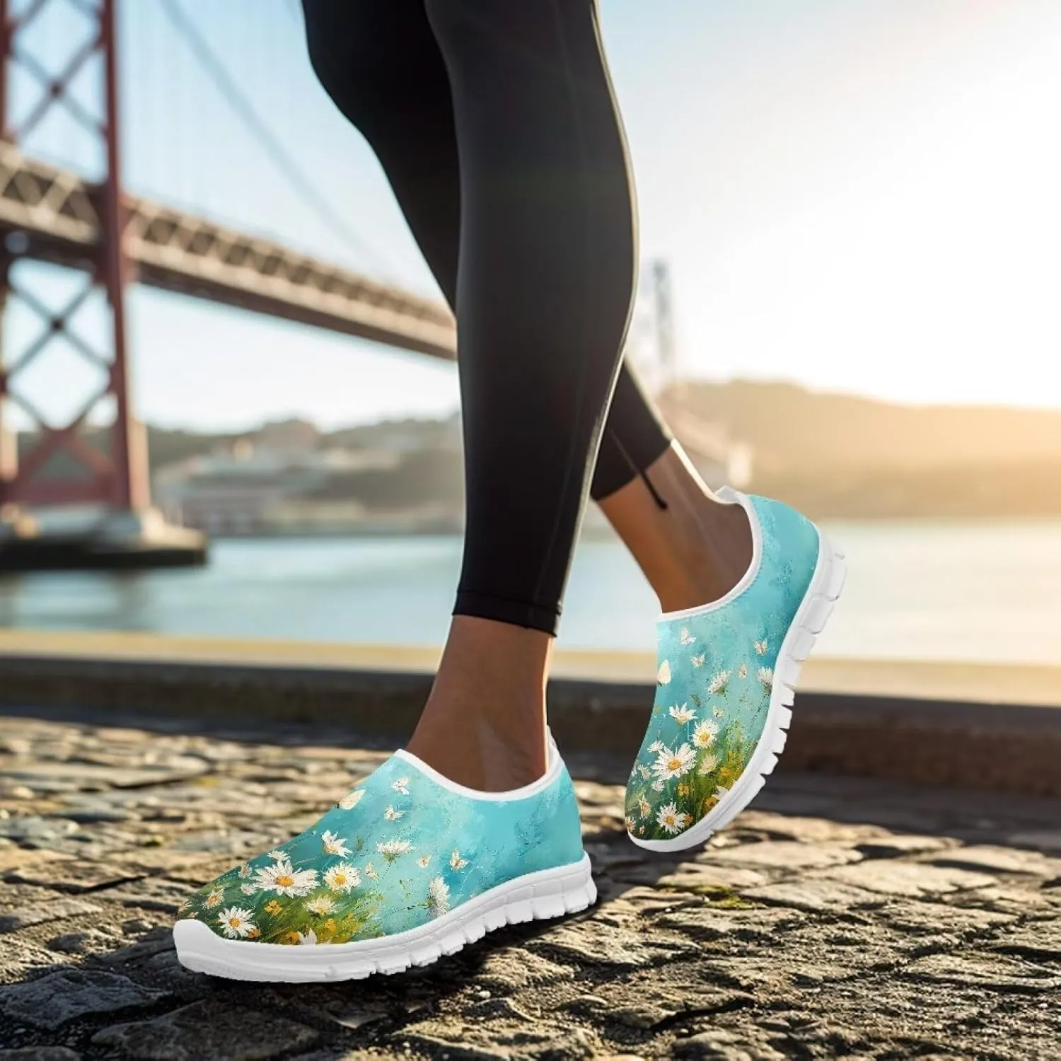 Lightweight Walking Shoes for Women Soft Breathable Non Slip Casual Shoes Slip On Comfort Sneakers Low Cut Loafers Running Sports Travel Shoes US 5.5-11.5