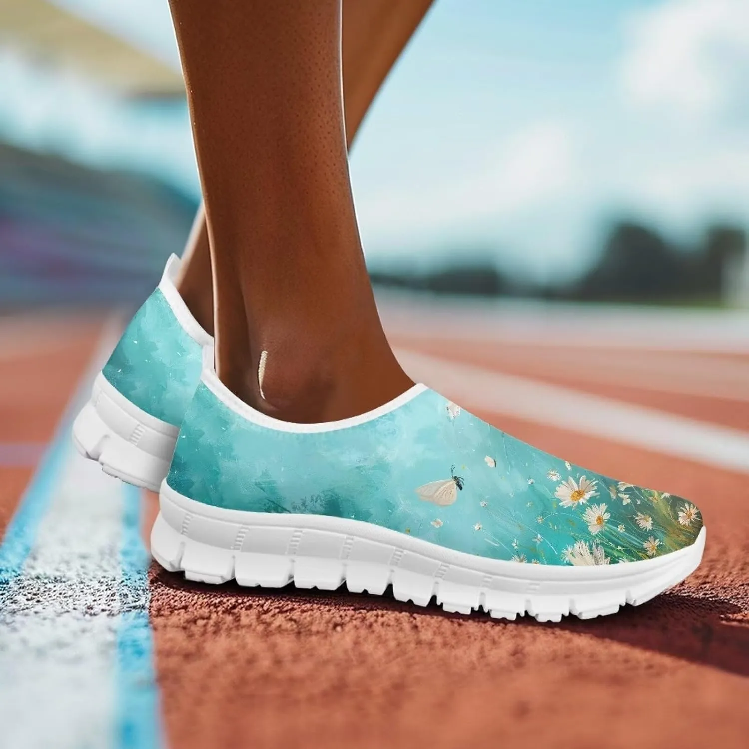 Lightweight Walking Shoes for Women Soft Breathable Non Slip Casual Shoes Slip On Comfort Sneakers Low Cut Loafers Running Sports Travel Shoes US 5.5-11.5