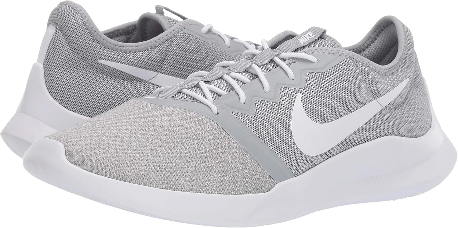 Nike Men's VTR Sneaker