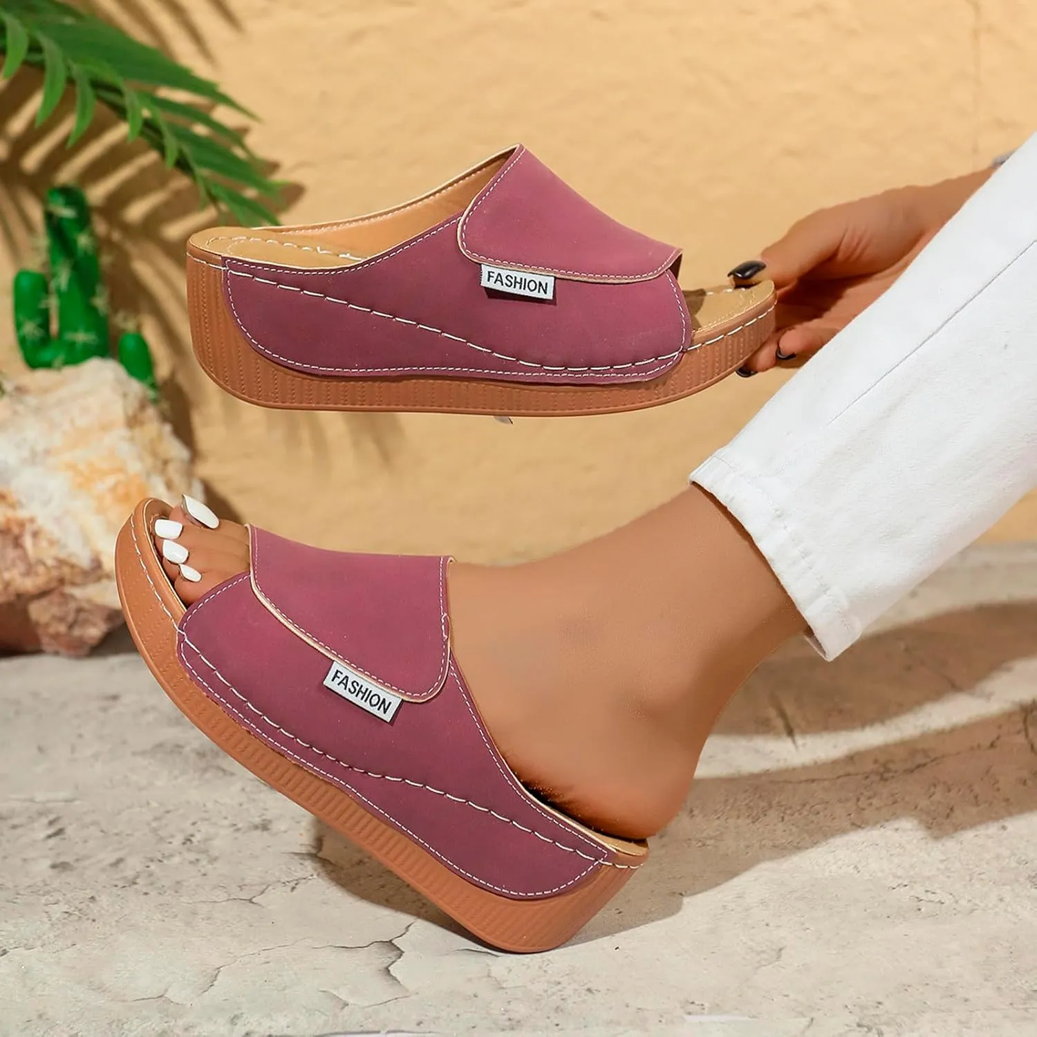 Slippers for Women Summer Beach Platform Sandals Slip on Wide Width Sandals Leather Wedge Slippers Walking Shoes