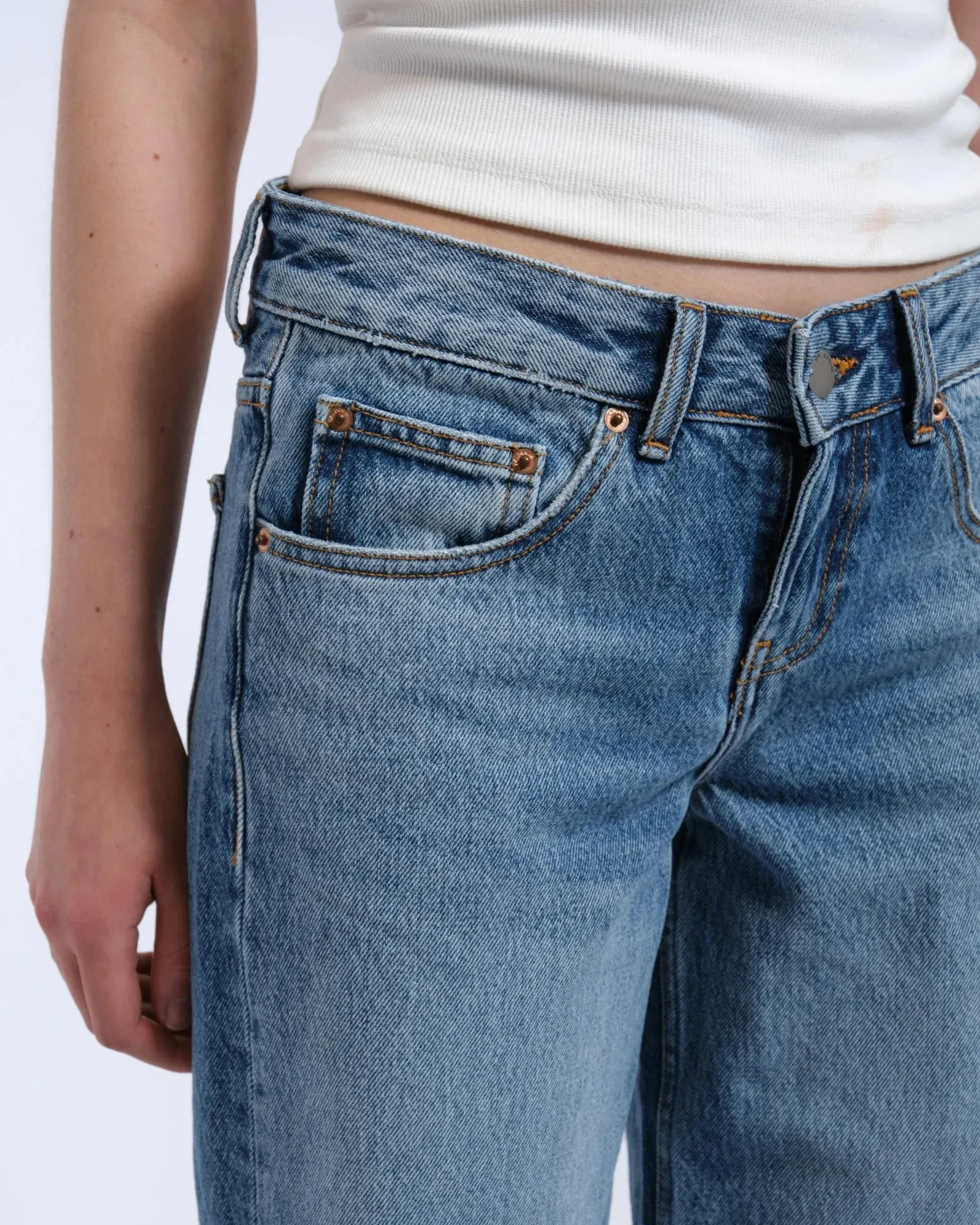 W RHUE JEAN