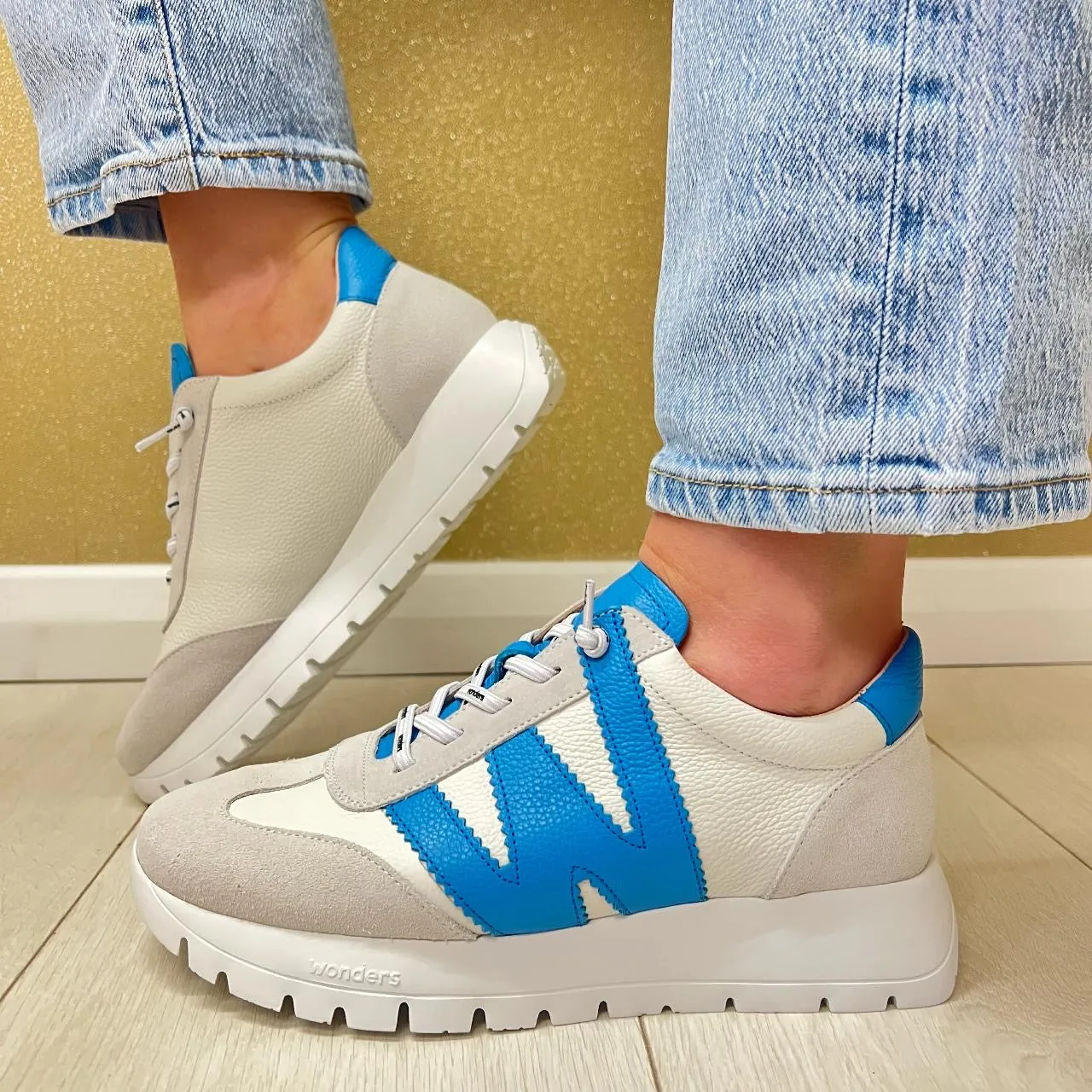Wonders White/Off White/Blue Bungee Lace Slip-On Trainer A-2476